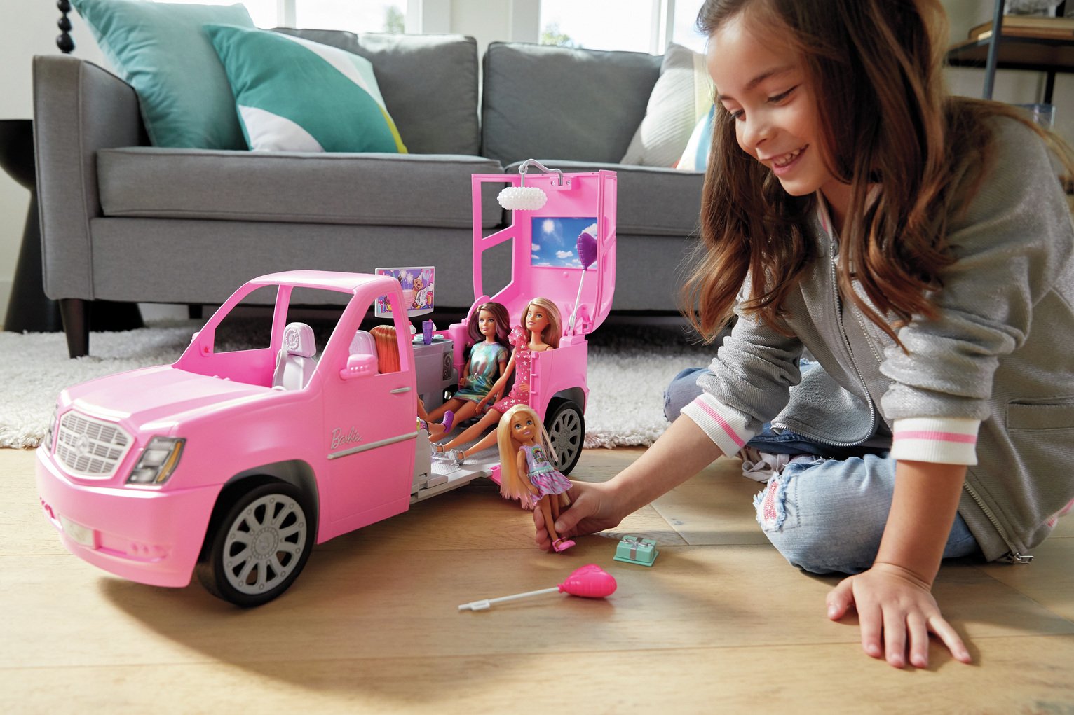 Barbie Limo and 4 Dolls Reviews Updated September 2024