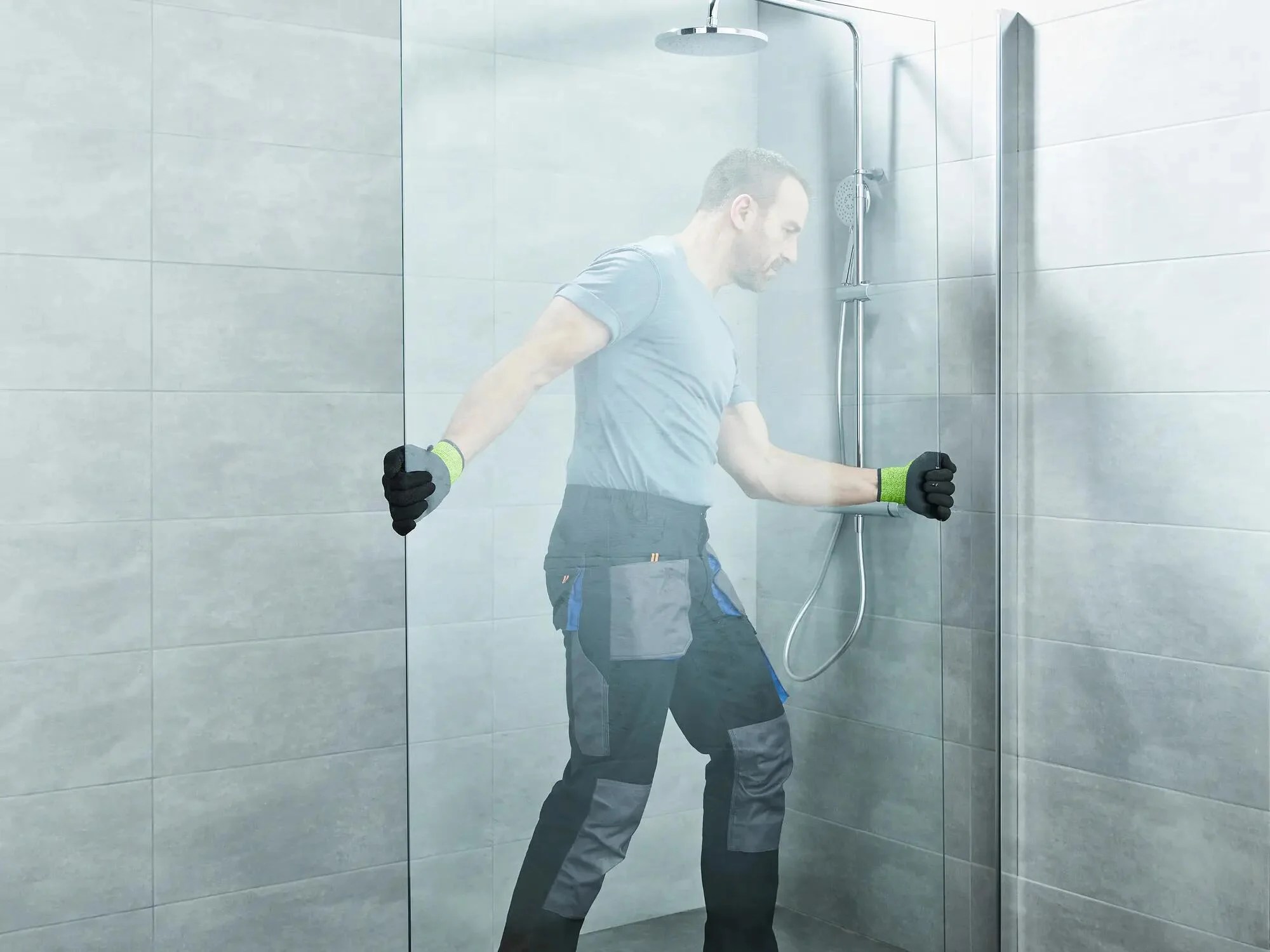 Faire installer une paroi de douche Leroy Merlin