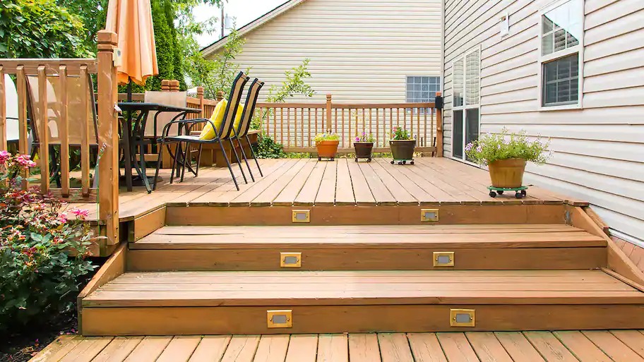 How to Build Deck Stairs Your StepbyStep Guide (2024)