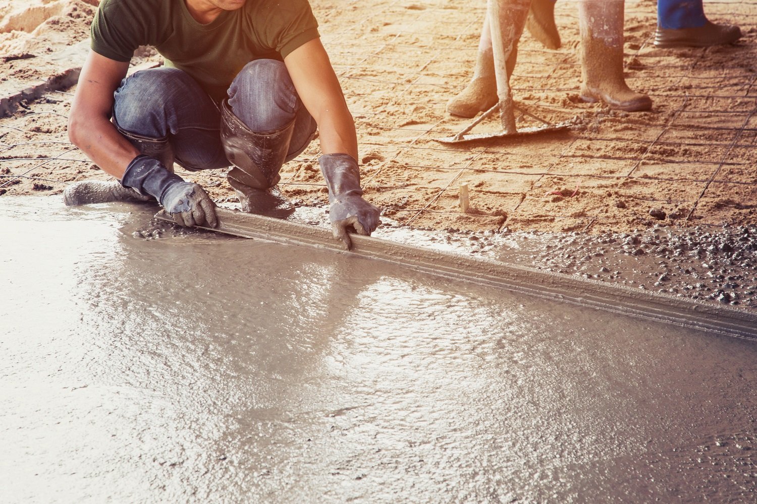 Should I Use Sand or Gravel Under a Concrete Slab?