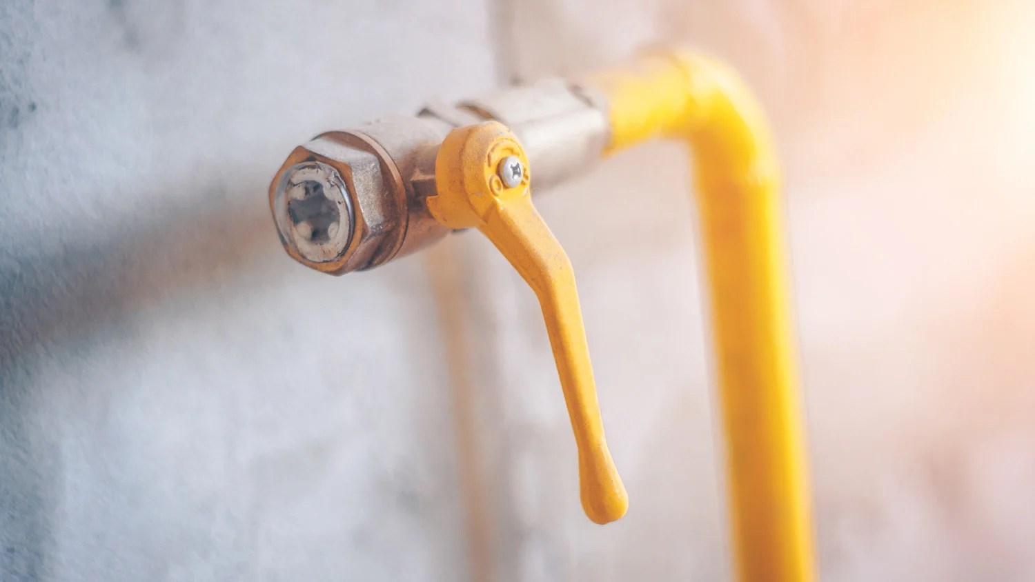 What is a Gas Line & How to Know If It’s Broken