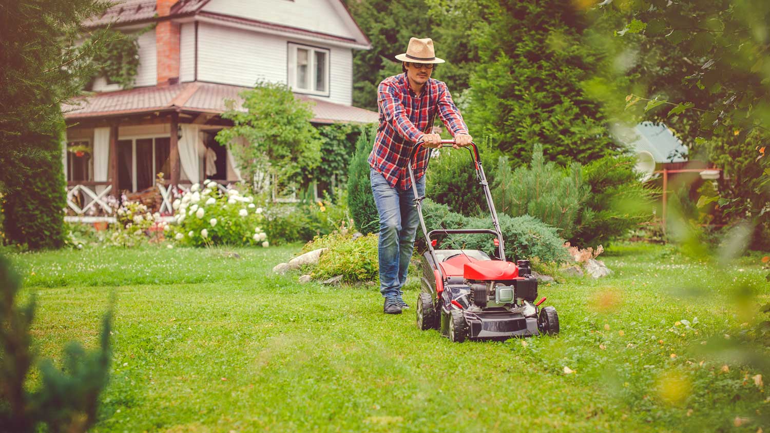 8 Ways to Start a Lawn Mower That Won't Start | Angi