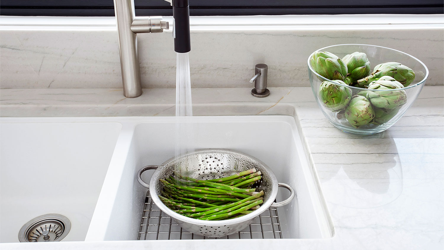 10 Best Kitchen Sink Materials and Pros and Cons of Each