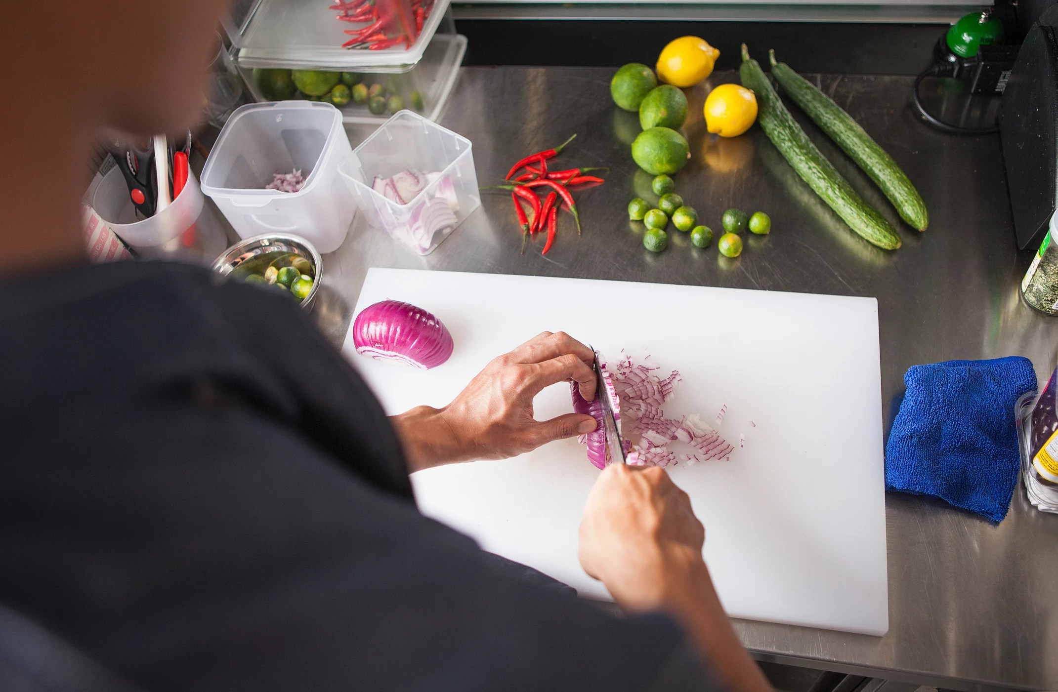 How To Get Onion Smell Out Of The House 13 Ways