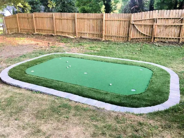 15 DIY Putting Green Ideas for Backyard Blitsy