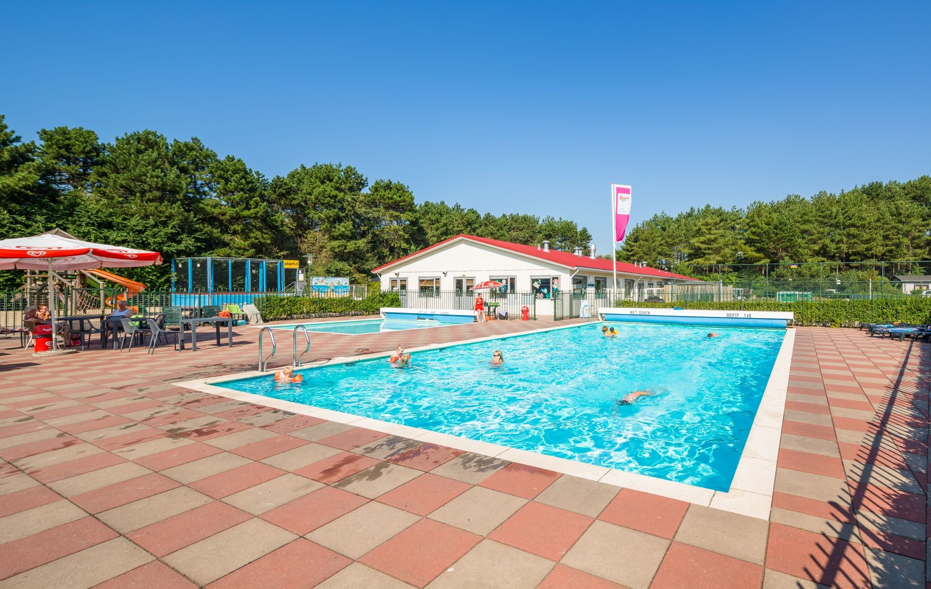 Roompot Kustpark Egmond aan Zee in Egmond aan Zee die besten Angebote!