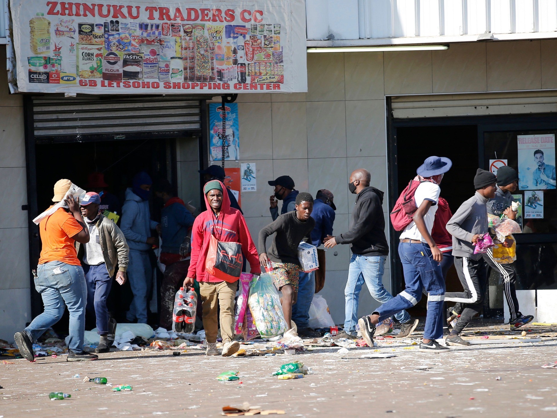 Pictures South Africa Looting and Rioting Continues, Deaths Climb to 32