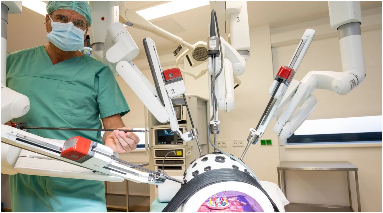 Robotic surgeon performs unique operation for the first time without