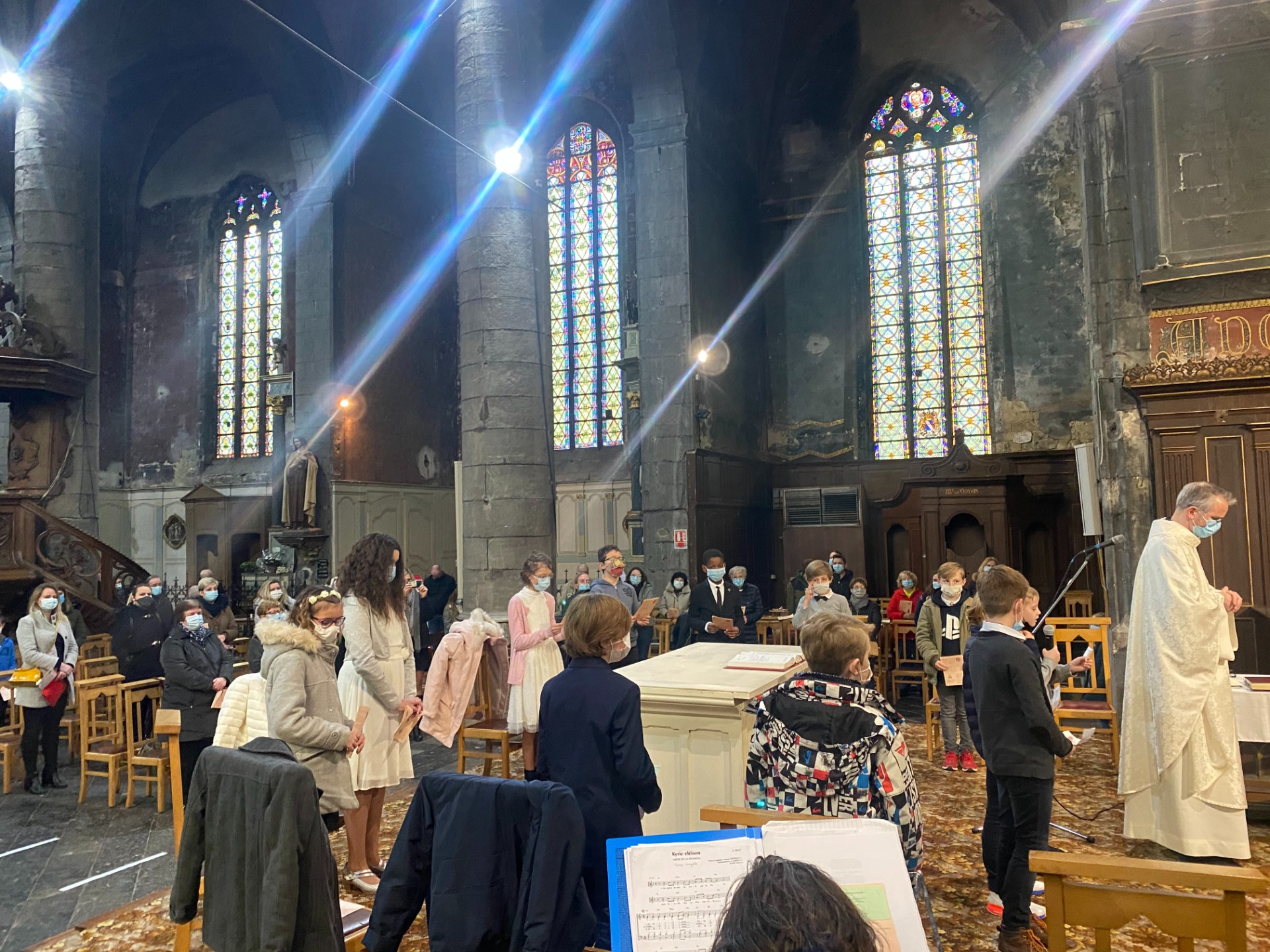 Messe de première communion de l'école Sainte Jeanne d'arc