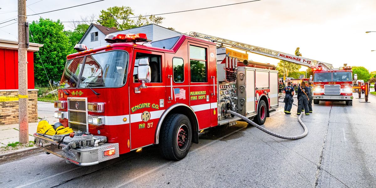 Commission drops Milwaukee Fire Department citizenship requirement