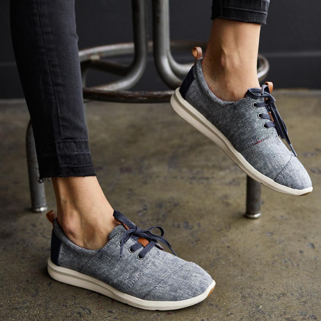 TOMS Shoes Sample Sale, New York, August 2016