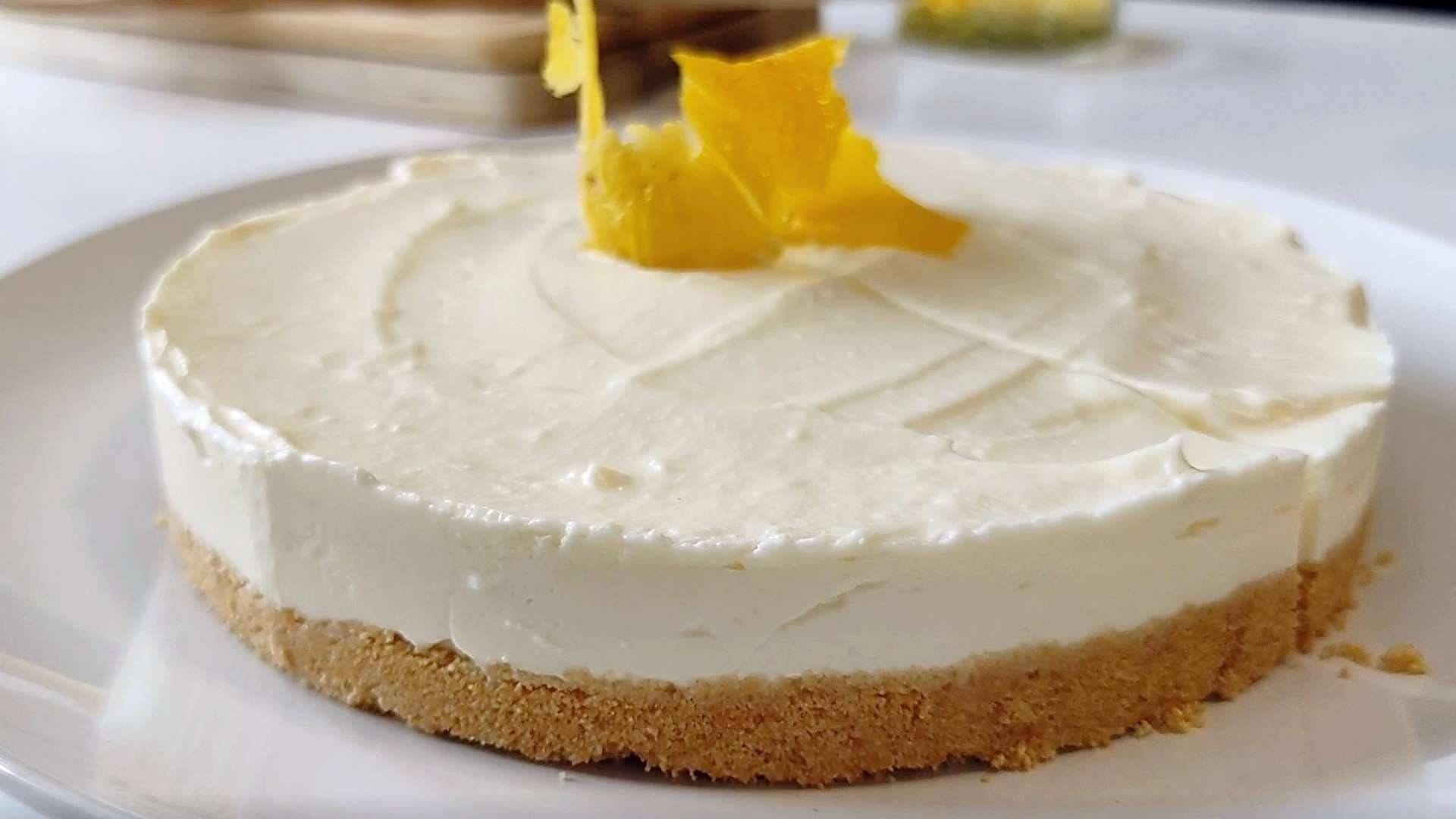 Receta fácil de Cheesecake de limón Postres