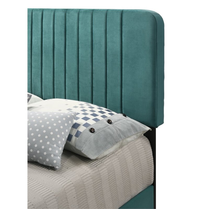 Glory Furniture Lodi Velvet Upholstered Queen Bed in Green