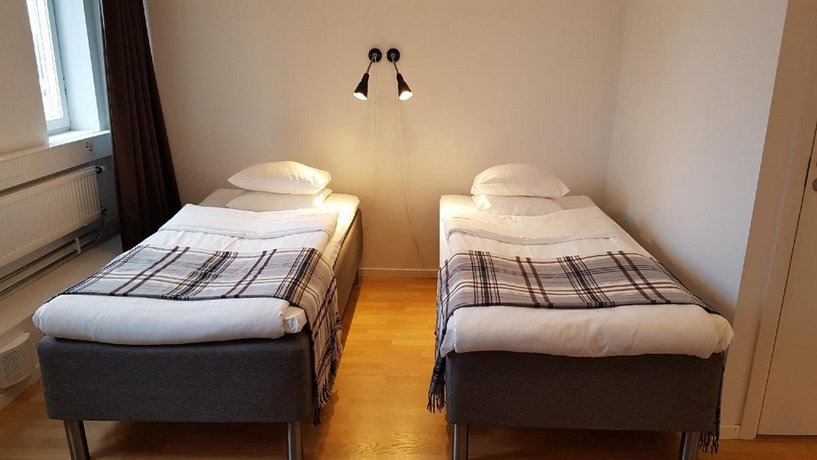 Slagsta Gate Hotell, Botkyrka Compare Deals