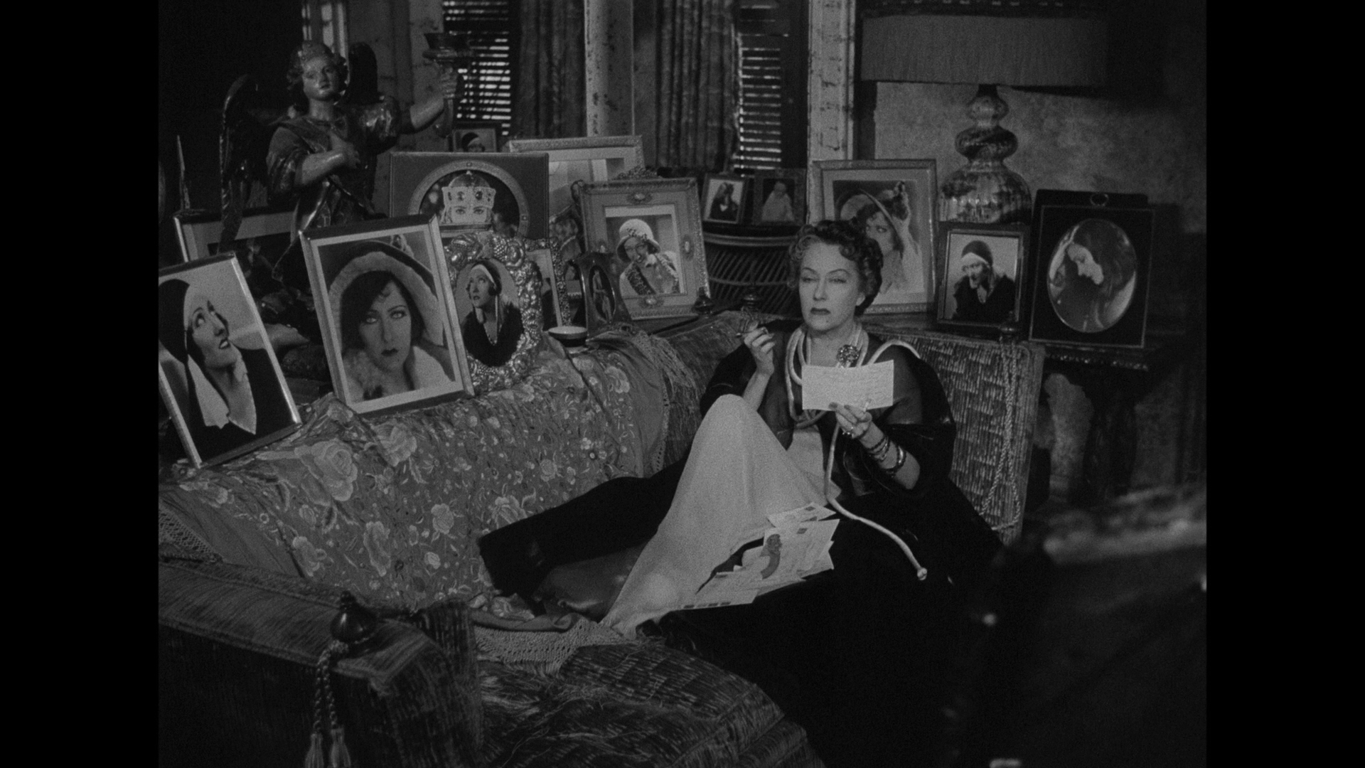 4K UHD & Bluray Reviews Sunset Boulevard Review