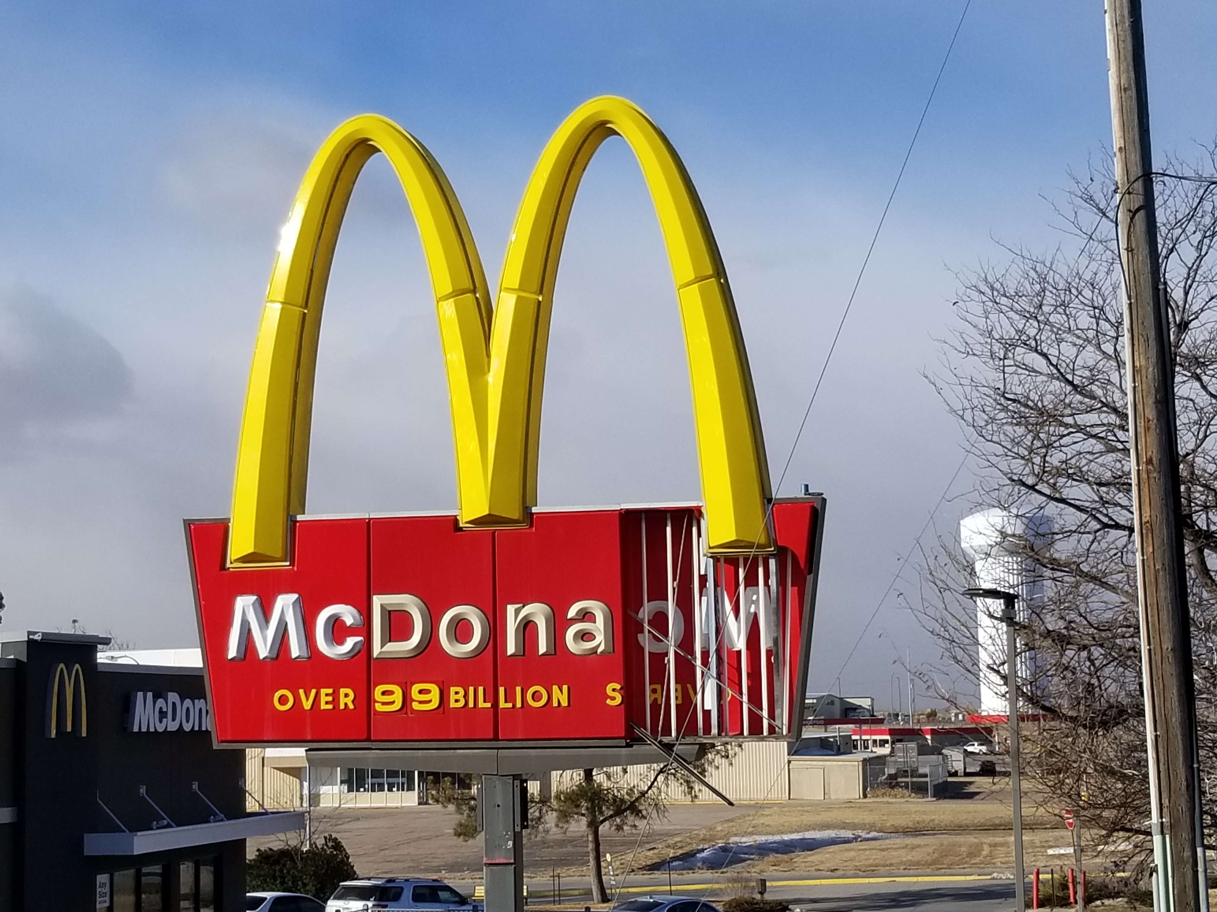 Alliance businesses experience wind damage