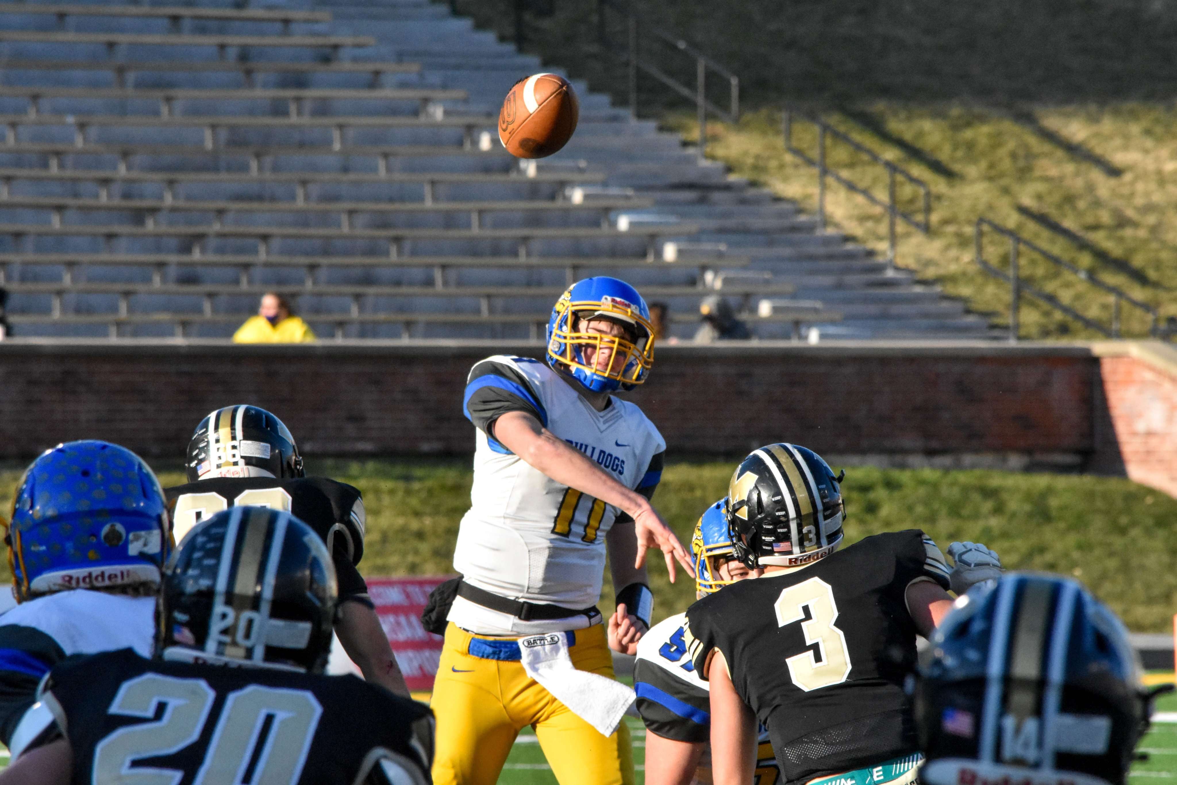 East Buchanan wins state championship against Marceline