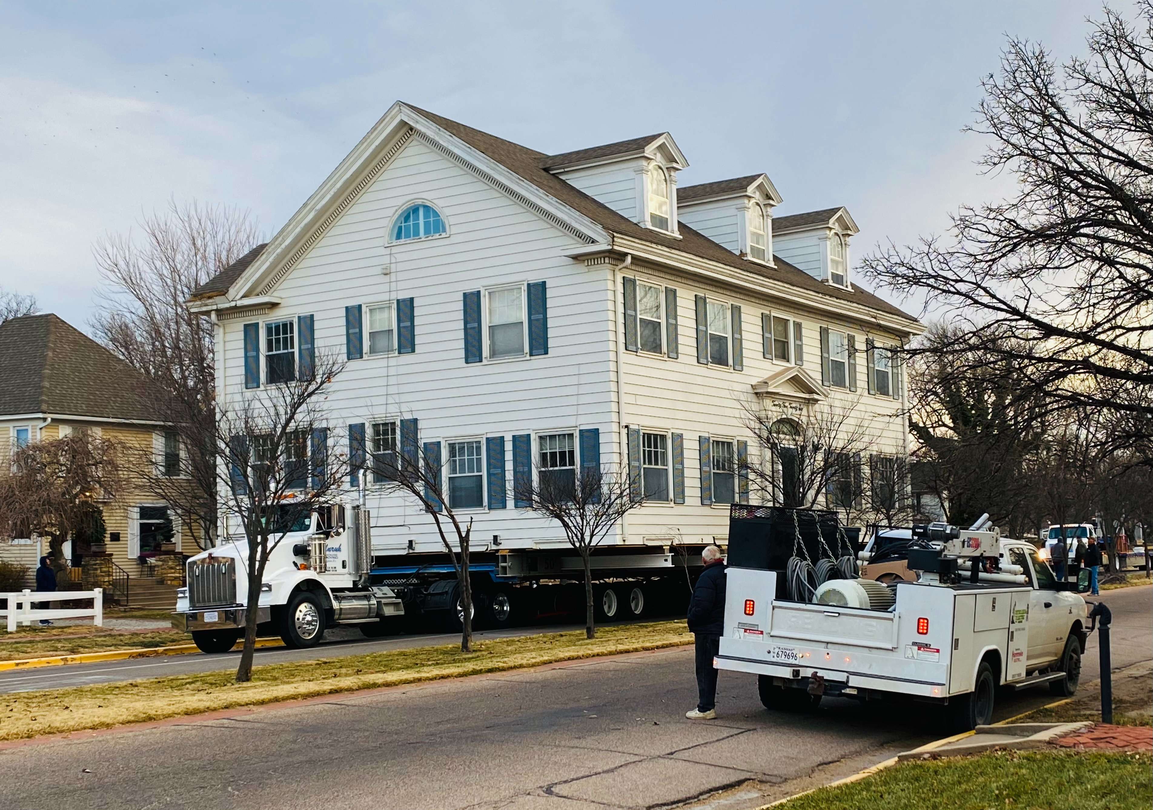 🎥 Watch moving day for Great Bend house