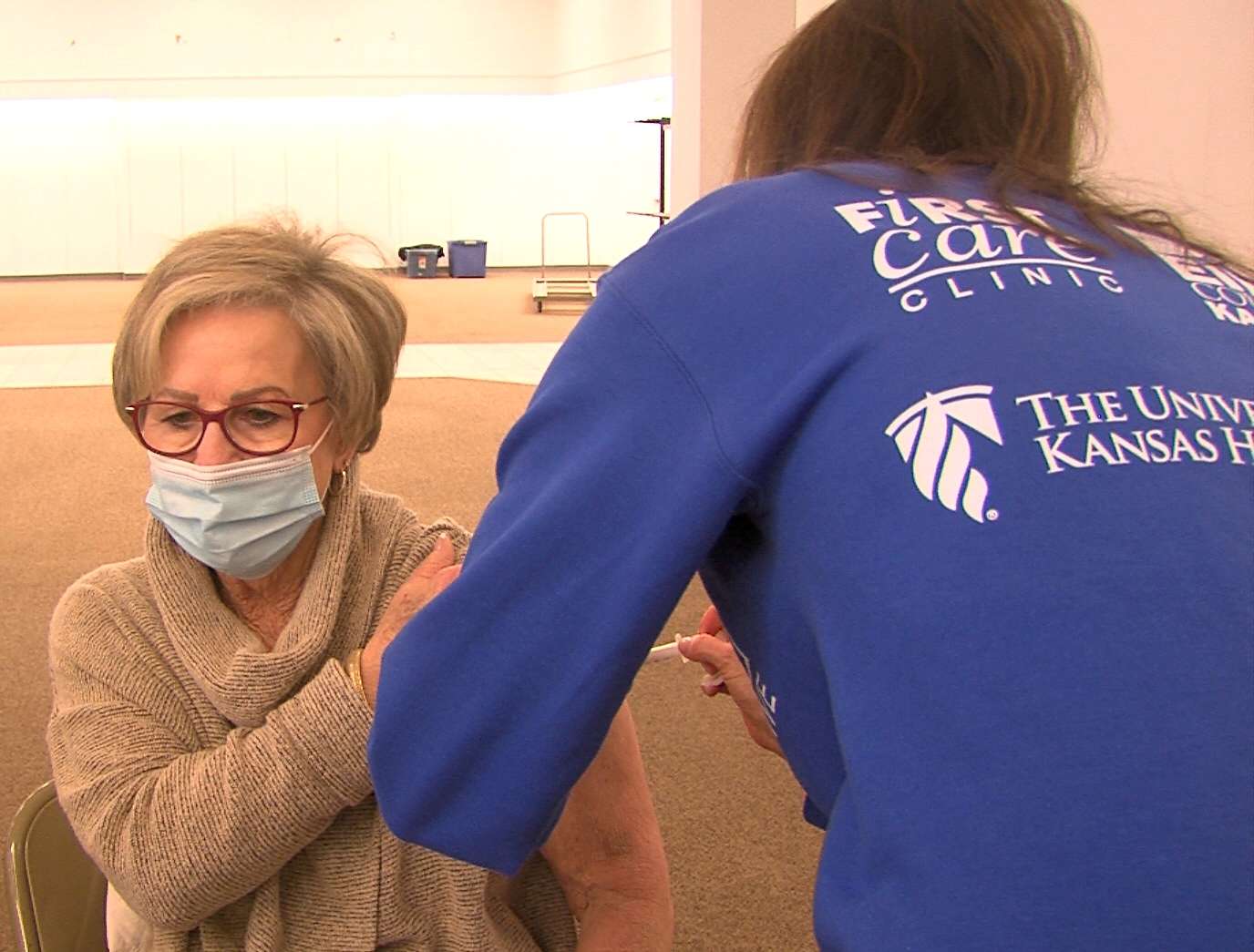 🎥 Mayor gets her first COVID vaccine, encourages residents to sign up