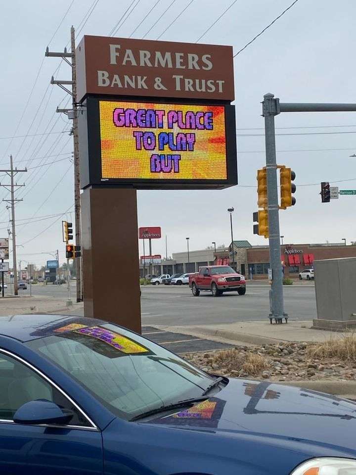 How Great Bend's 'sign war' is going