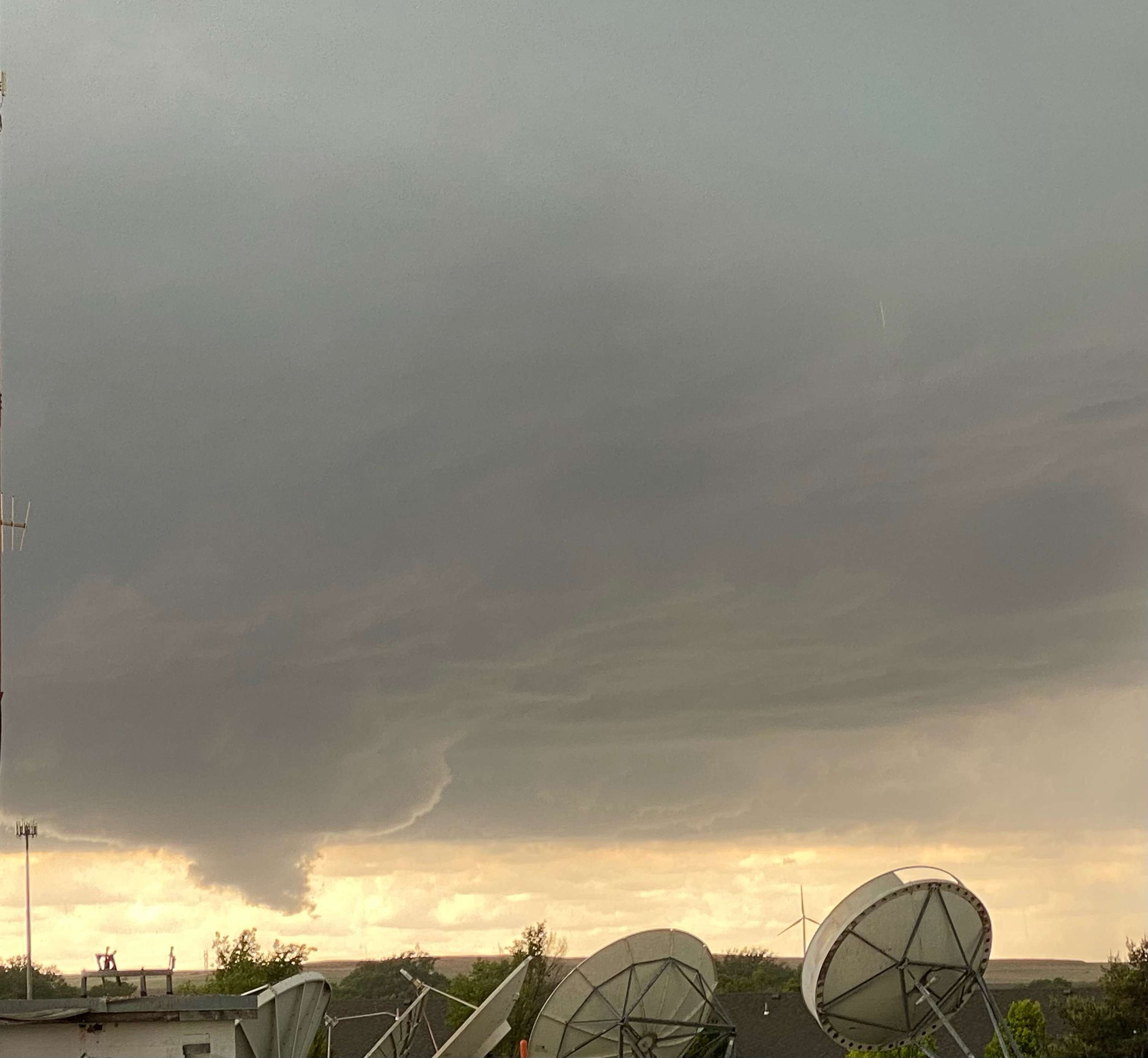 UPDATE Storm brings hail, heavy rain, tornado warnings, flash flooding