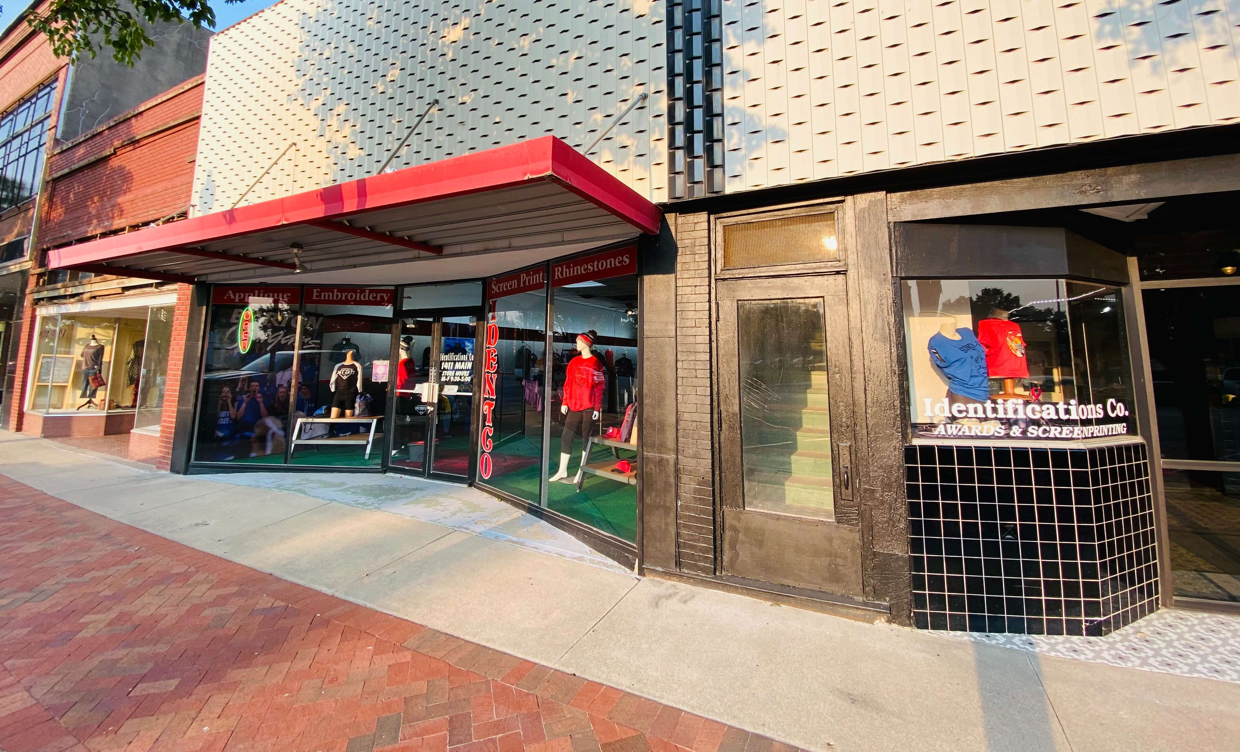 Great Bend Rec stays local with tshirt bid