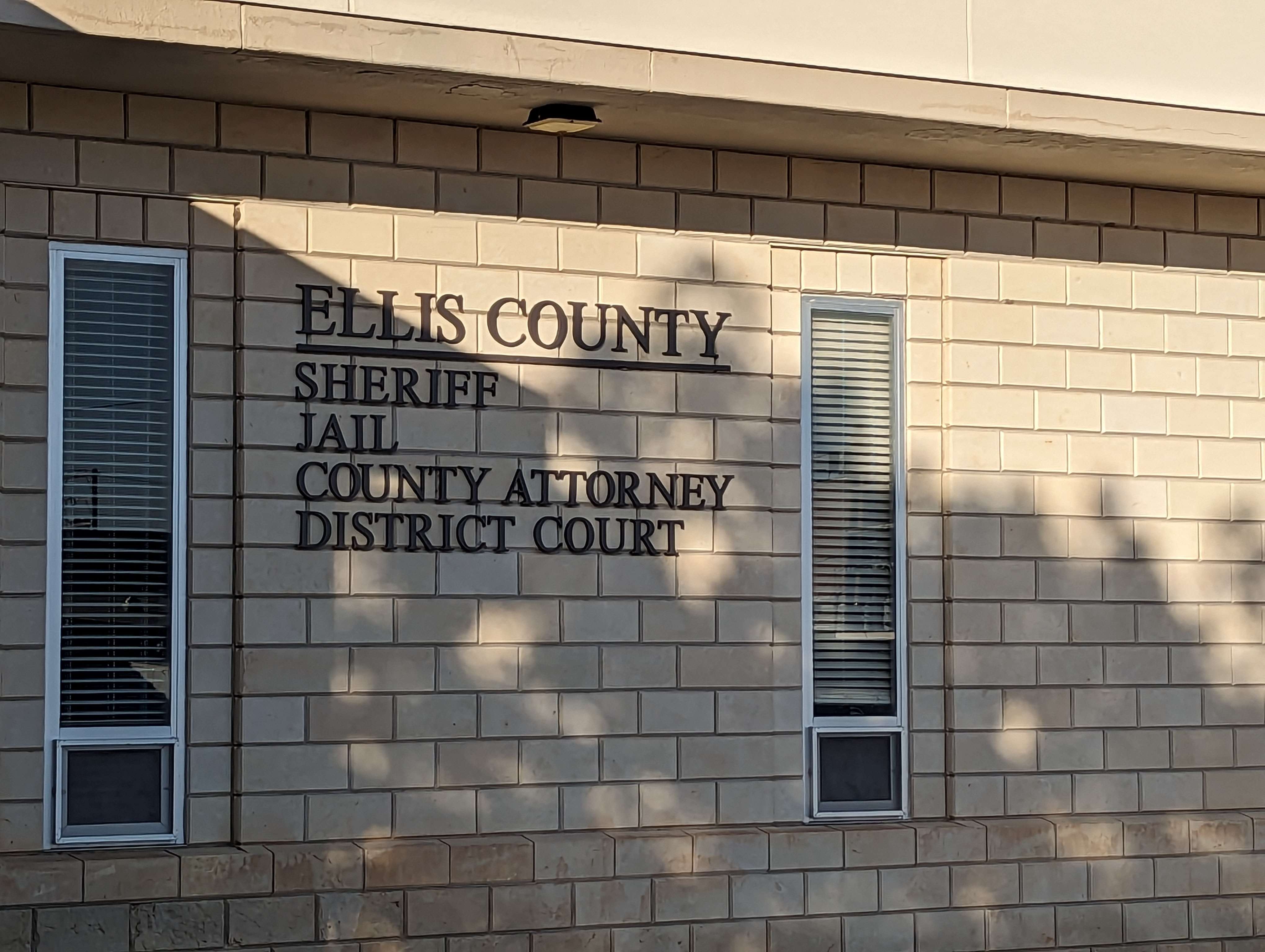 Ellis County Jail bookings April 1421, 2025