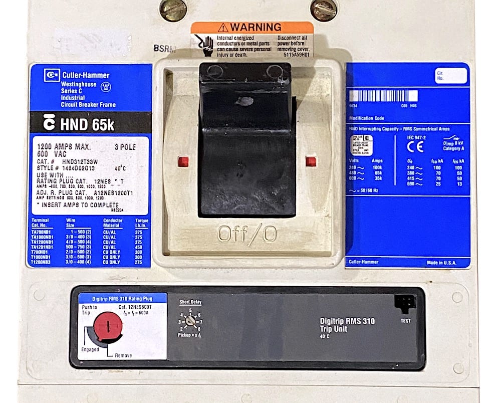 Cutler Hammer HND312T33W 3P 1200A 600V Breaker (Slight Breakage)