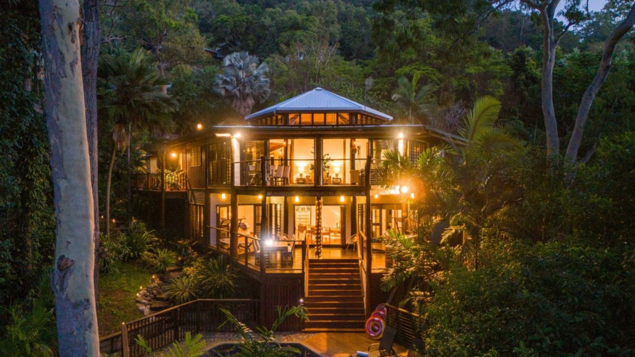 Enjoy this treehouse experience in Far North Queensland