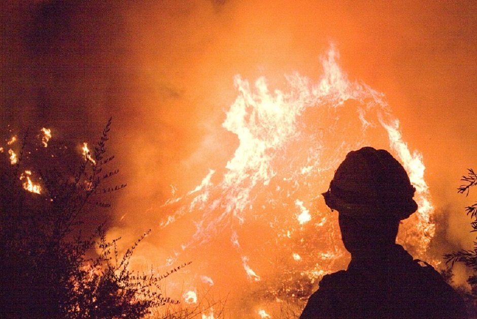 PG&E Outages Impact Bay Area Cell Service During Fires