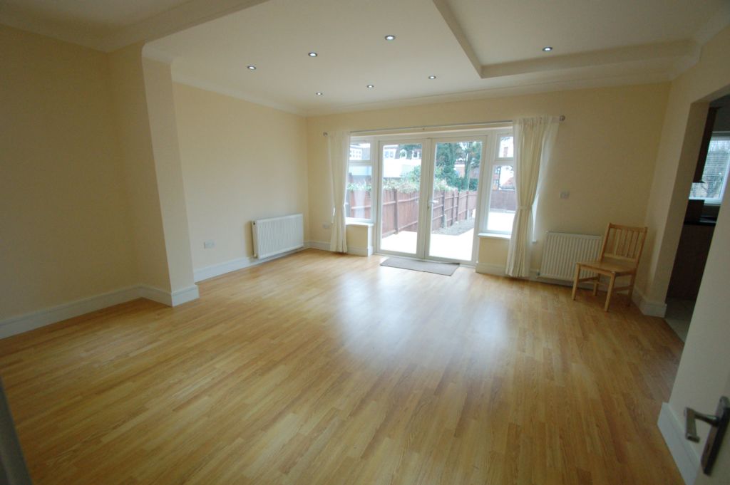 Property To Rent Neeld Crescent, Hendon, NW4 3 Bedroom Flat through
