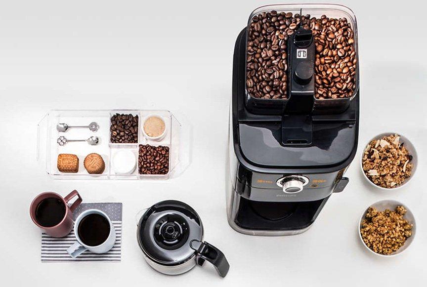 Philips Coffee Machine, Grind and Brew, 1.2L, 1000W, Black Metal