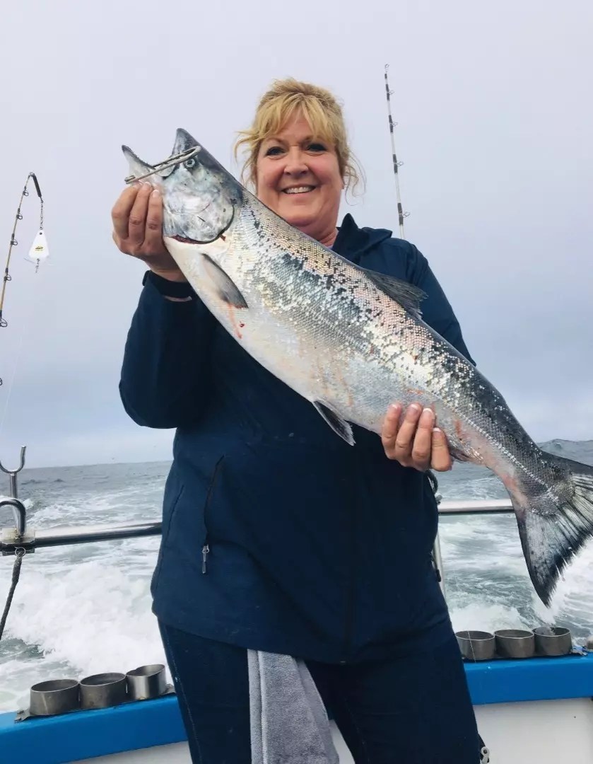 Riptide Salmon fishing off Pacifica pier
