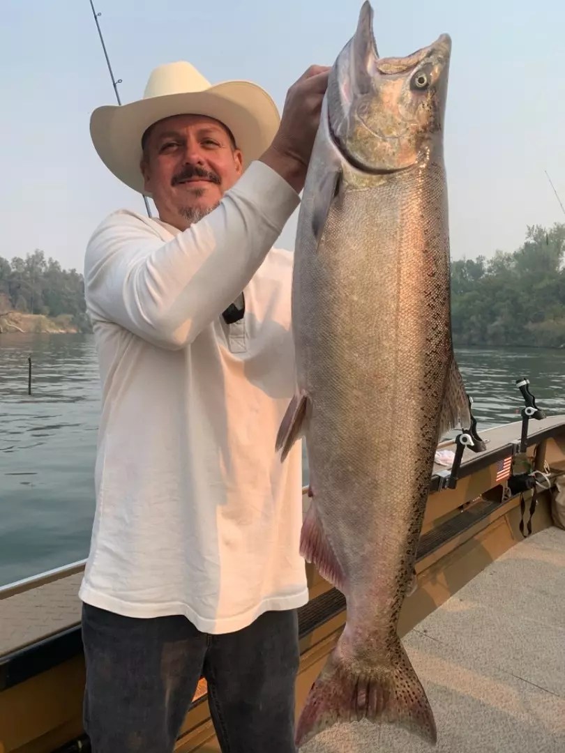 Fishing 28 pound king salmon