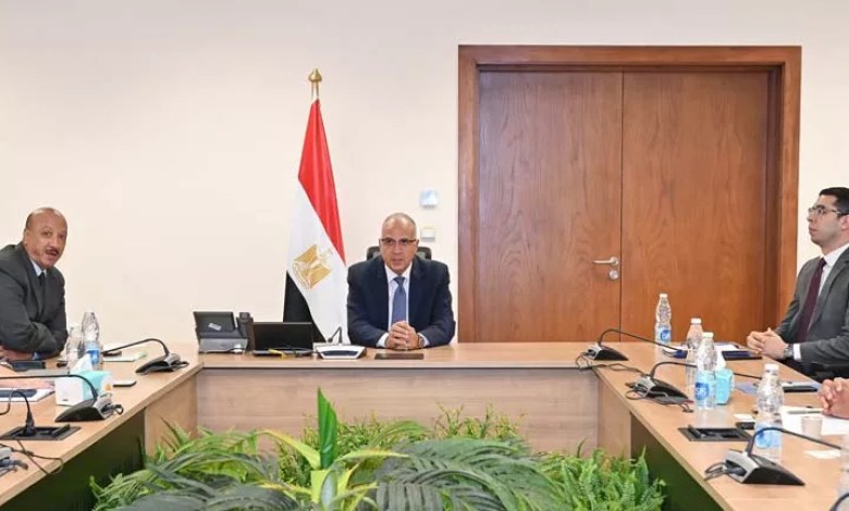 وزير الري يستقبل سفراء مصر الجدد في جنوب السودان وكينيا ورواندا وزير الري يستقبل سفراء مصر الجدد في جنوب السودان وكينيا ورواندا