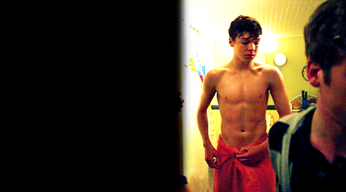 Gabriel Basso GIF - Find & Share on GIPHY