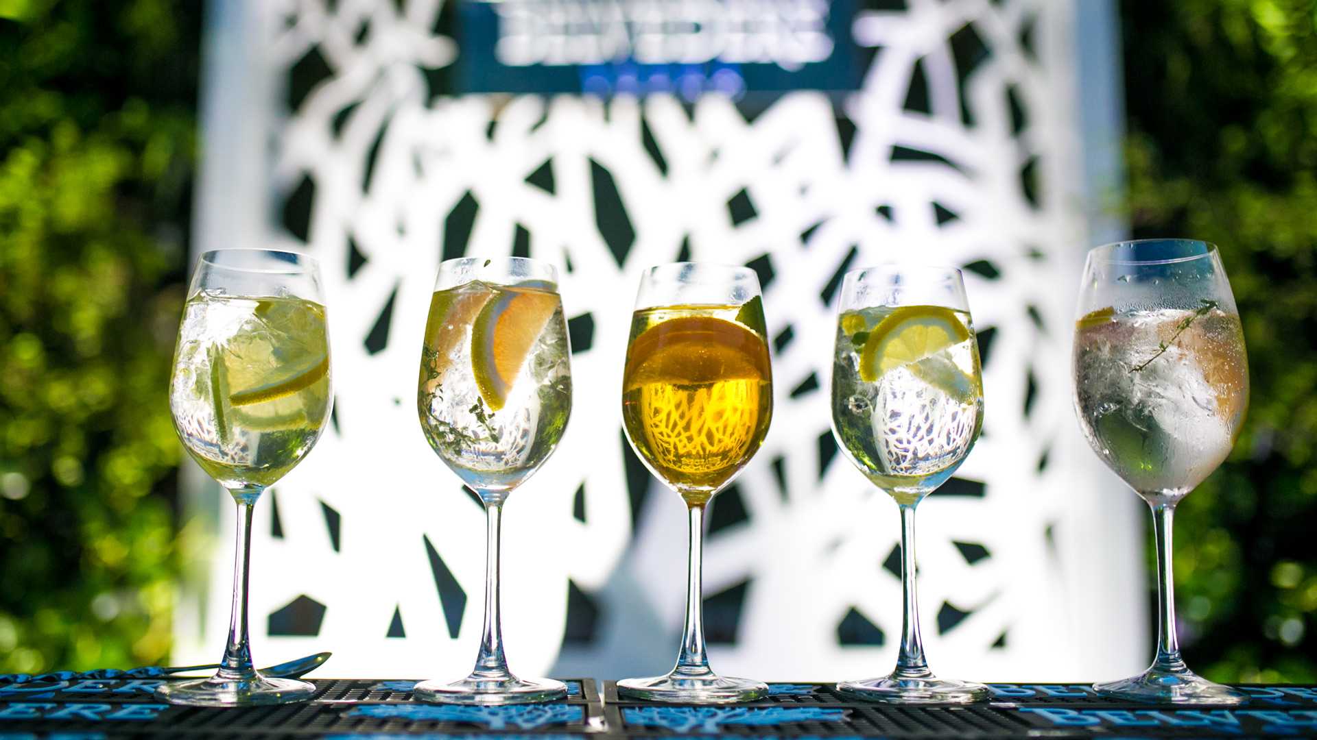 7 unique summer vodka drinks that are au naturel and ohsogood GQ