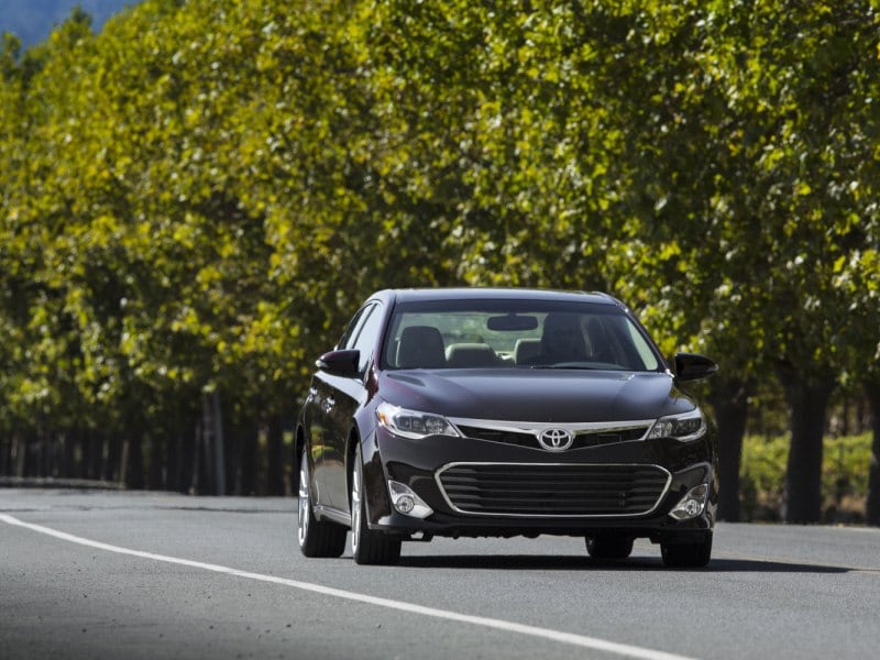 10 Things You Need To Know About The 2015 Toyota Avalon Autobytel