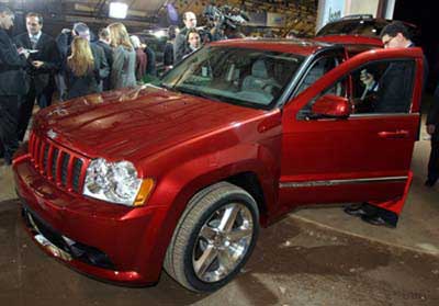 2006 Jeep Grand Cherokee SRT-8 Preview | Autoweb