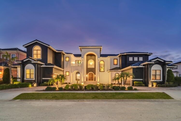 Discover 12 bedroom vacation rentals Top Villas