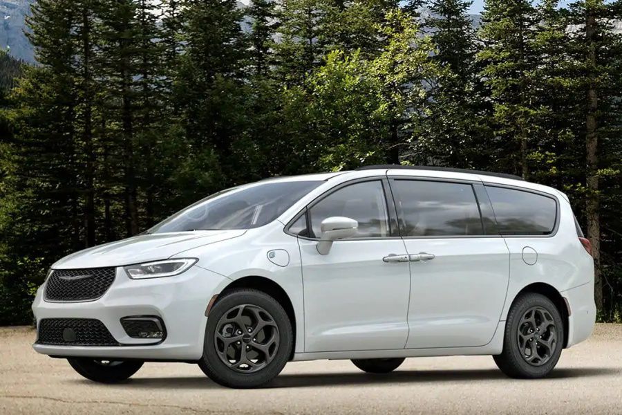 10 Minivans With the Most Cargo Space Autobytel