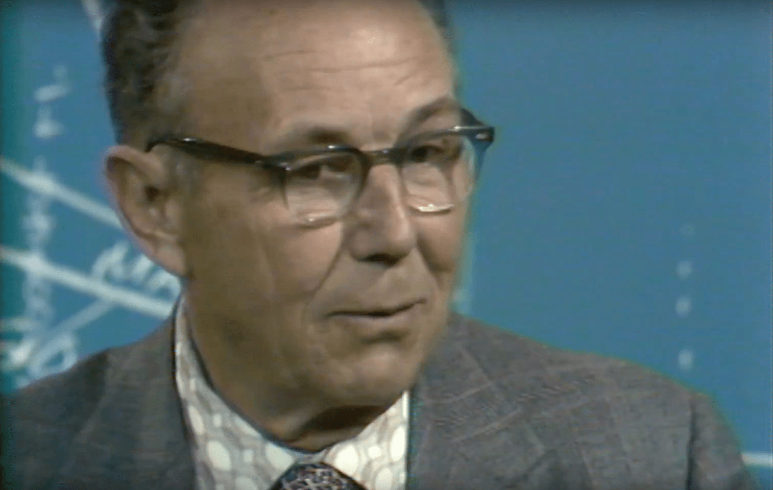 InfiniteMIT Harold 'Doc' Edgerton, "The Electronic Flash Lamp” Dept