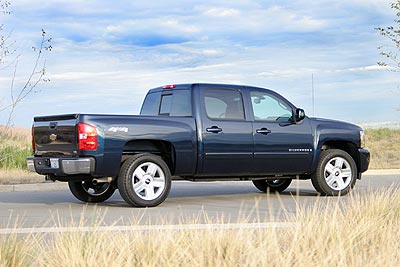 2007 Chevrolet Silverado Review | Autobytel