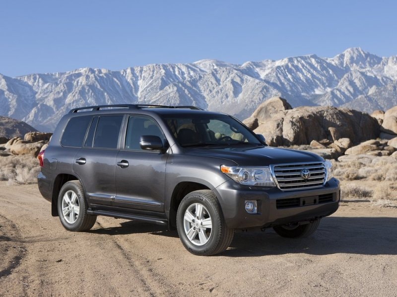 10 Top SUVs for Towing the Largest Loads Autobytel