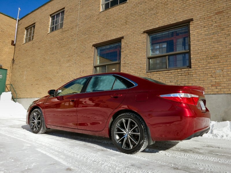 2015 Toyota Camry Road Test and Review | Autobytel
