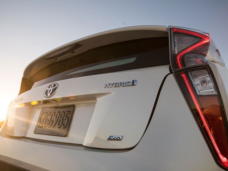 10 TopRated Hybrid Cars Autobytel