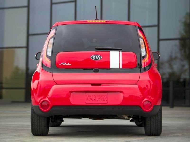 2016 Kia Soul Road Test and Review | Autobytel