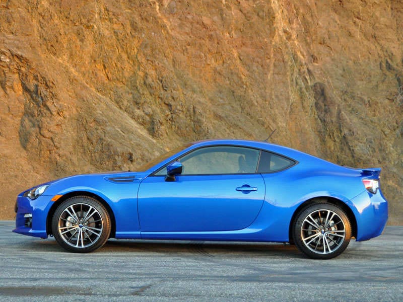 2014 Subaru BRZ Review and Quick Spin | Autobytel