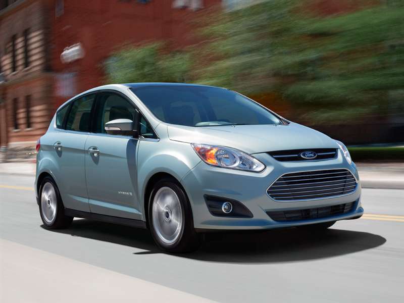 5 FuelEfficient Cars With Cargo Space Autobytel