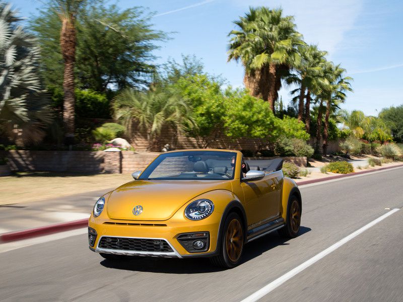 10 Best Cars for the Beach Autobytel